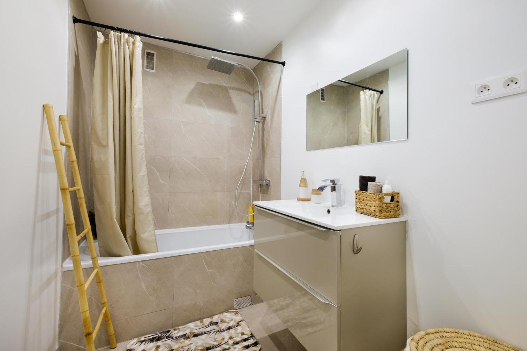 Le Millesime ~ Vue ~ Balcon ~ Parking Apartment Cagnes-sur-Mer Ngoại thất bức ảnh